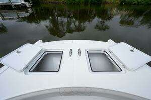 2023 Freeman 42 LR Center Console thumbnail 16