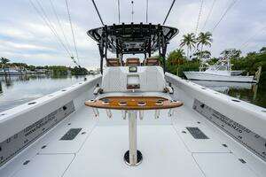 2023 Freeman 42 LR Center Console thumbnail 4