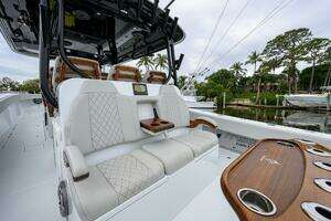2023 Freeman 42 LR Center Console thumbnail 6
