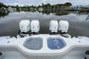 2023 Freeman 42 LR Center Console thumbnail 7