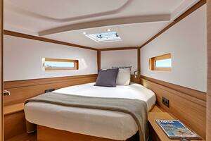 2026 Beneteau First 44 thumbnail 9