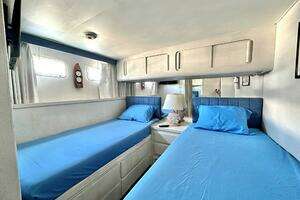 1987 Hatteras 54 MotorYacht thumbnail 23
