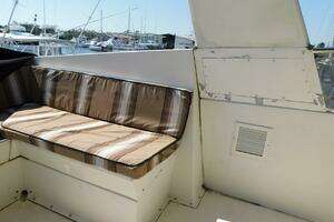 1987 Hatteras 54 MotorYacht thumbnail 3