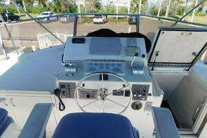 1987 Hatteras 54 MotorYacht thumbnail 32