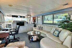 1987 Hatteras 54 MotorYacht thumbnail 8
