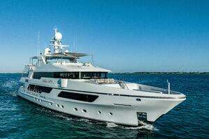 MISSING LINK 2015 Christensen  Yacht For Sale in Fort Lauderdale FL