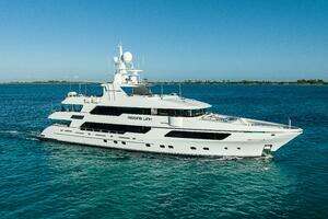 MISSING LINK 2015 Christensen  Yacht For Sale in Fort Lauderdale FL