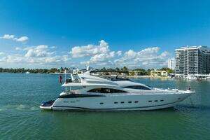 2003 Sunseeker 94 Motor Yacht thumbnail 1