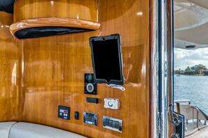 2003 Sunseeker 94 Motor Yacht thumbnail 16