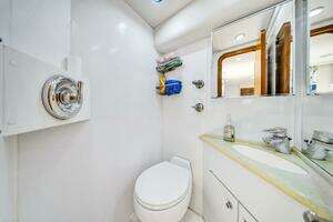 2003 Sunseeker 94 Motor Yacht thumbnail 23