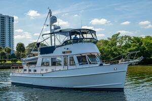  2002 Grand Banks  Yacht For Sale in Palm Beach Gardens FL