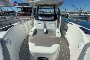 2026 Wellcraft 38 T-Top thumbnail 11
