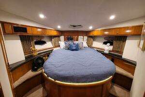2001 Carver 40 Flybridge thumbnail 22