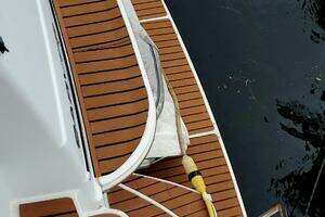 2001 Carver 40 Flybridge thumbnail 33