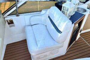 2001 Carver 40 Flybridge thumbnail 7