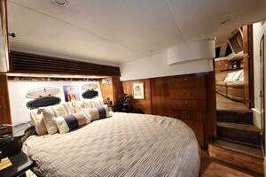 2001 Carver 40 Flybridge thumbnail 20