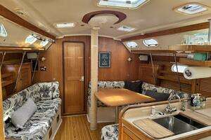 2001 Catalina 400 MKII thumbnail 30