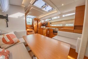 2023 Jeanneau Sun Odyssey 410 thumbnail 37