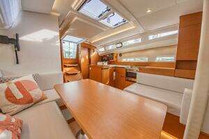 2023 Jeanneau Sun Odyssey 410 thumbnail 37