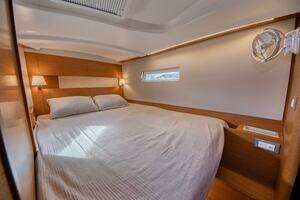 2023 Jeanneau Sun Odyssey 410 thumbnail 22