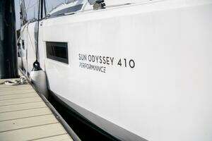 2023 Jeanneau Sun Odyssey 410 thumbnail 17
