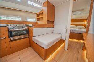 2023 Jeanneau Sun Odyssey 410 thumbnail 36