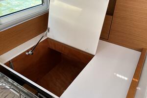 Knot 4 Sail 41ft Jeanneau Yacht For Sale