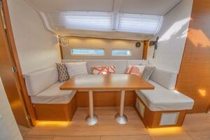 2023 Jeanneau Sun Odyssey 410 thumbnail 35