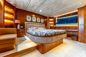 YOSMA 71ft Hakvoort Yacht For Sale