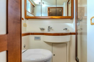 YOSMA 71ft Hakvoort Yacht For Sale