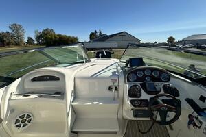 29ft Sea Ray Yacht For Sale