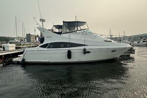 36ft Carver Yacht For Sale