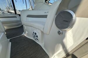 Liquid Therapy 32ft Sea Ray Yacht For Sale