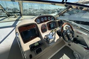 Liquid Therapy 32ft Sea Ray Yacht For Sale