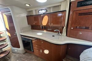 Liquid Therapy 32ft Sea Ray Yacht For Sale