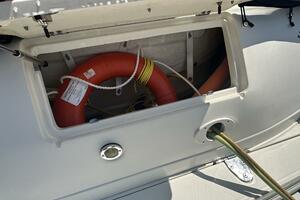 Liquid Therapy 32ft Sea Ray Yacht For Sale