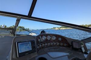 32ft Four Winns Yacht For Sale