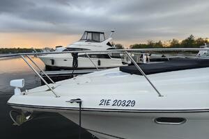 32ft Four Winns Yacht For Sale