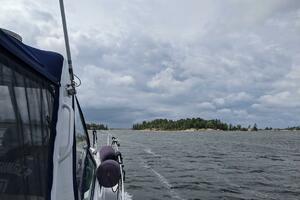 32ft Four Winns Yacht For Sale