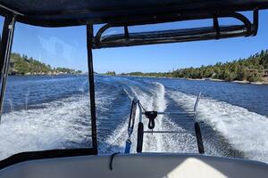 32ft Four Winns Yacht For Sale