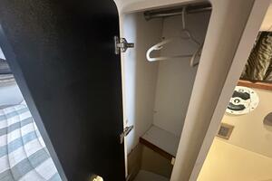 30ft Cruisers Yachts Yacht For Sale