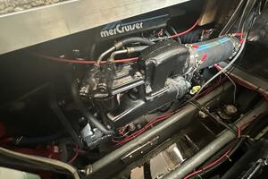 32ft Carver Yacht For Sale