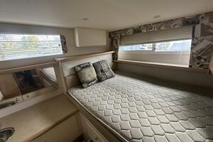 32ft Carver Yacht For Sale