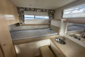 32ft Carver Yacht For Sale