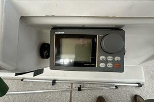 39ft Carver Yacht For Sale