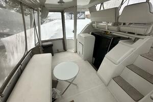 39ft Carver Yacht For Sale