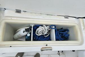 Photo 5118382 for 1998 Trophy 2503 Center Console  