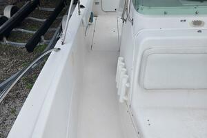 Photo 5118371 for 1998 Trophy 2503 Center Console  