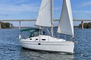 Peace n Quiet 31ft Beneteau Yacht For Sale