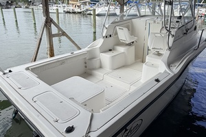 25ft Baha Cruisers Yacht For Sale
